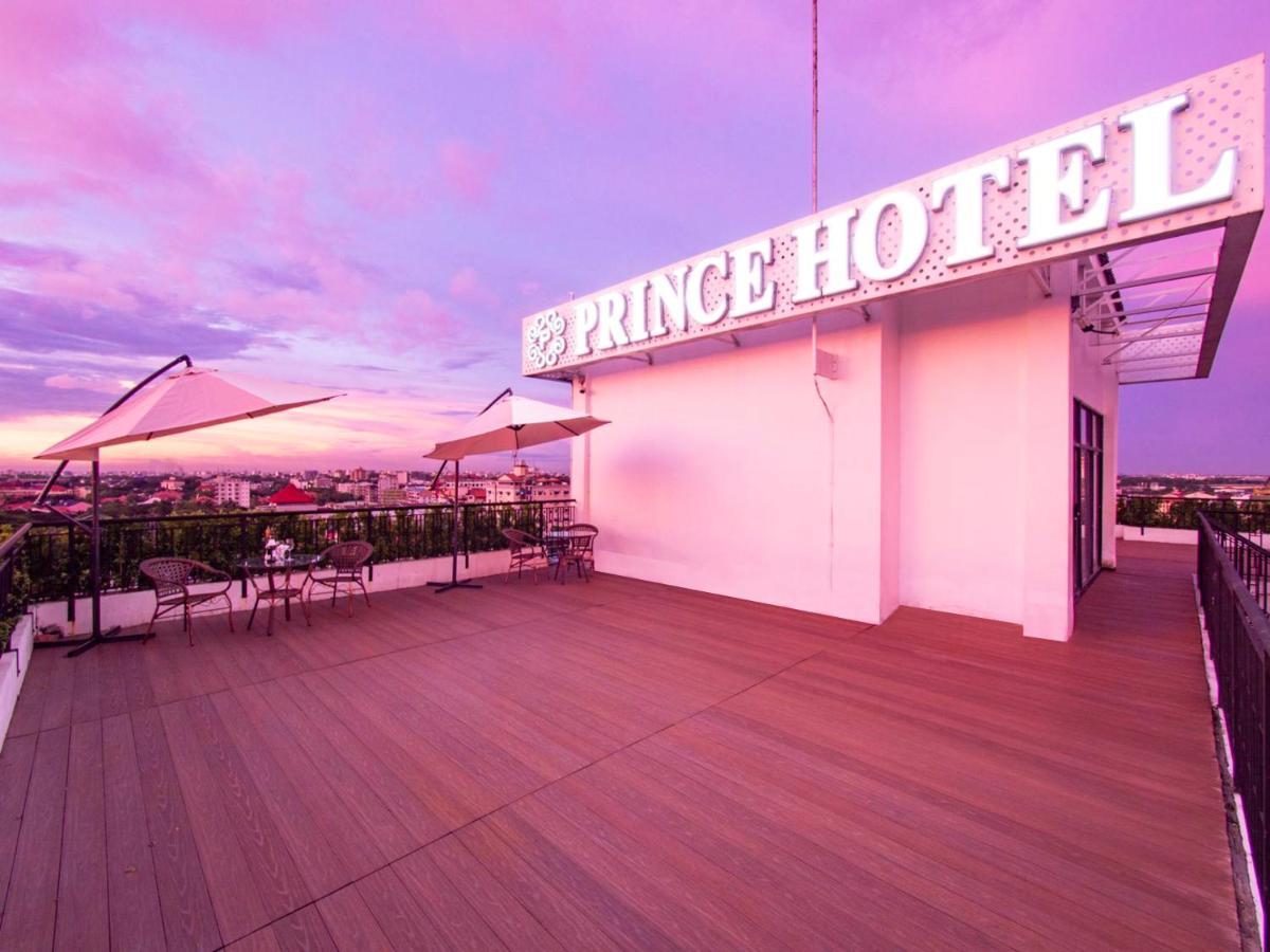 Prince Hotel Yangón Exterior foto